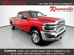 2026 Ram 2500 Tradesman 12in Truck Crew Cab