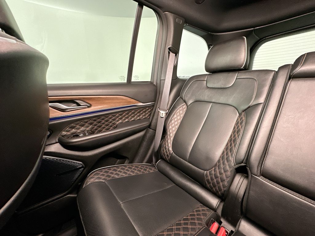 JeepGrand Cherokee12
