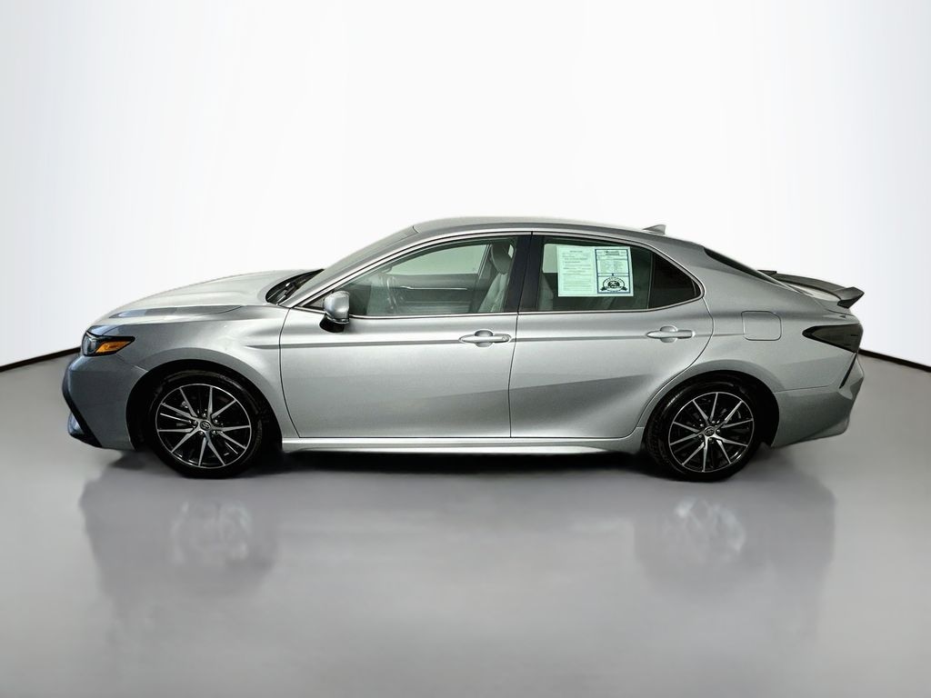 Used 2023 Toyota Camry SE Sedan