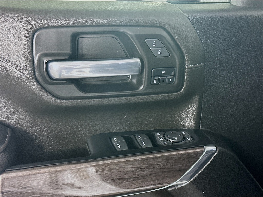 ChevroletSilverado 2500HD24