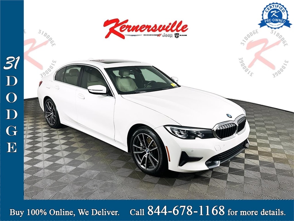 2020 BMW 3 Series 330's photo