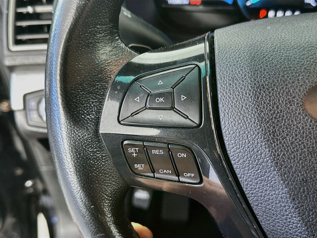 FordExplorer25