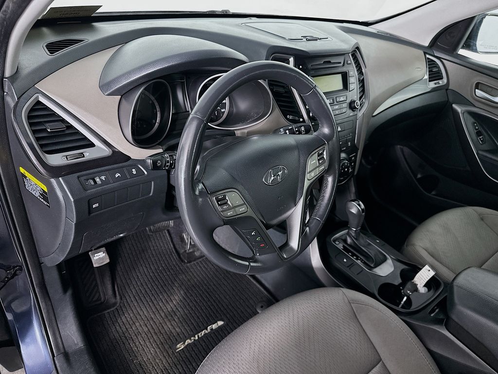 HyundaiSanta Fe Sport25
