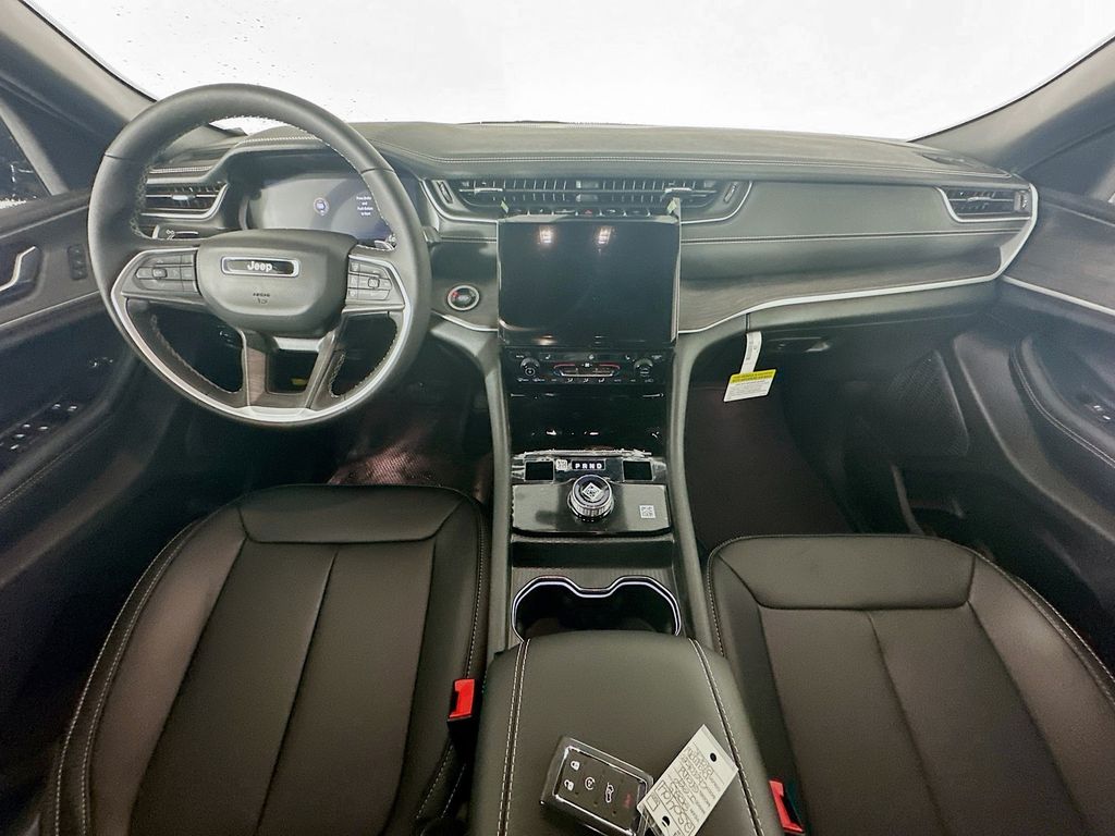 JeepGrand Cherokee9