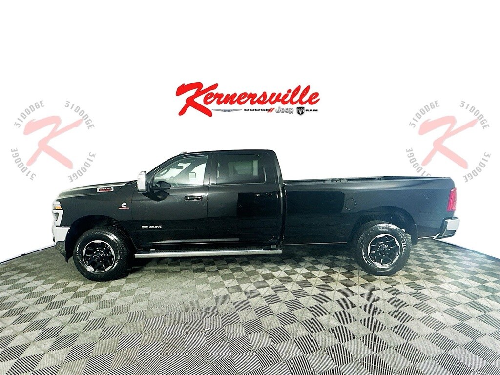 2025 Ram 3500 Laramie photo 4