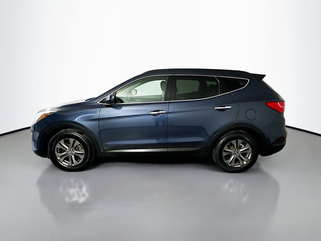 HyundaiSanta Fe Sport4