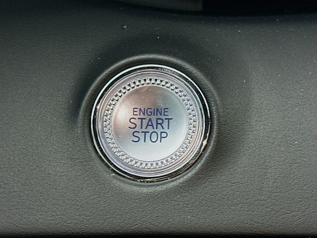 GenesisGV7028