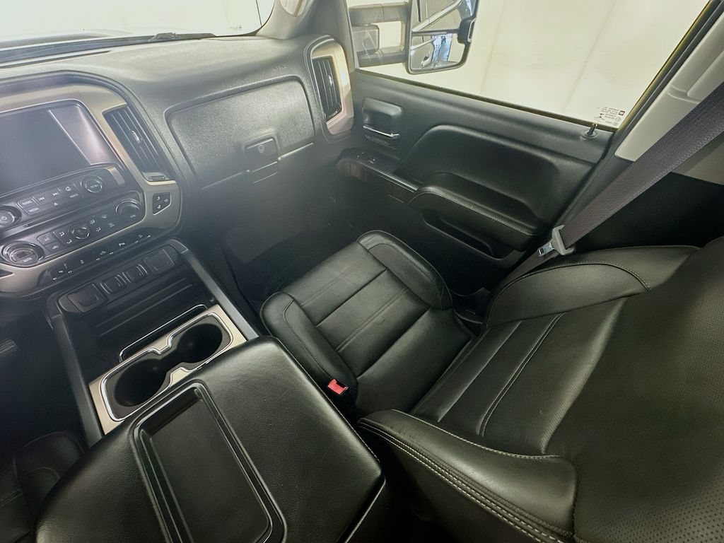 GMCSierra 3500HD11