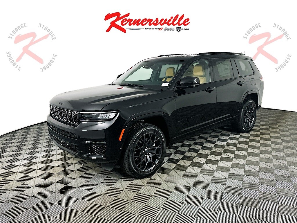 2025 Jeep Grand Cherokee L Summit photo 3