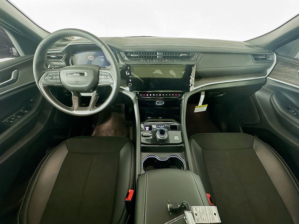 JeepGrand Cherokee9