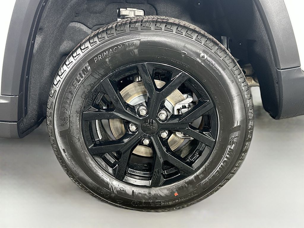 JeepGrand Cherokee17