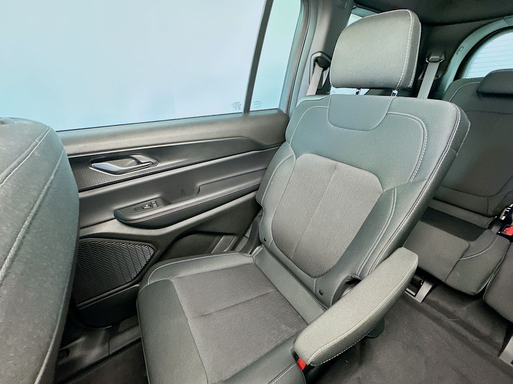 JeepGrand Cherokee L12