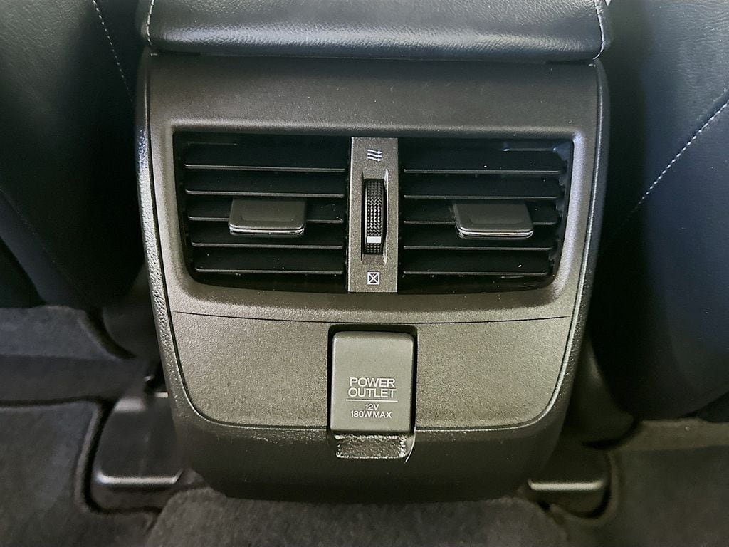 HondaClarity Plug-In Hybrid21