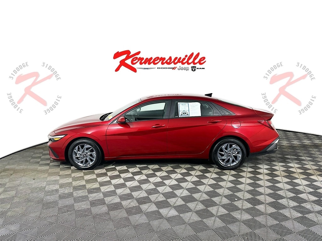Used 2024 Hyundai Elantra SEL Sedan