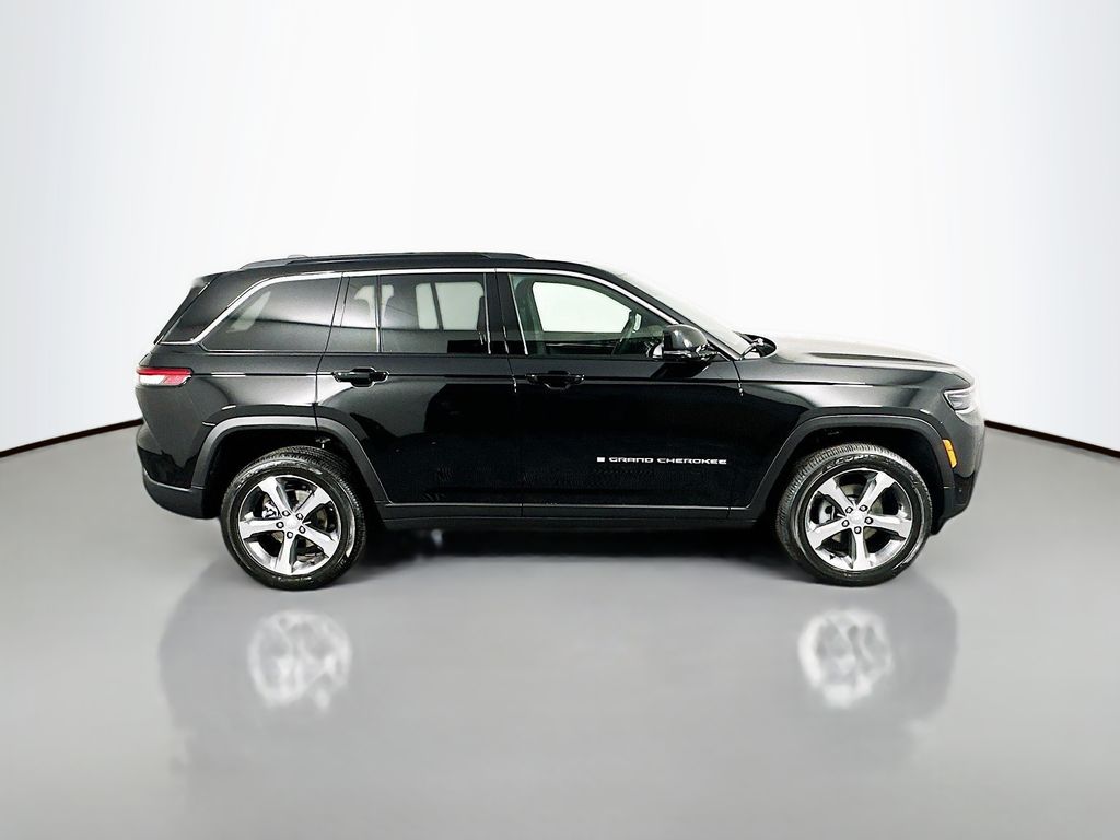 JeepGrand Cherokee8