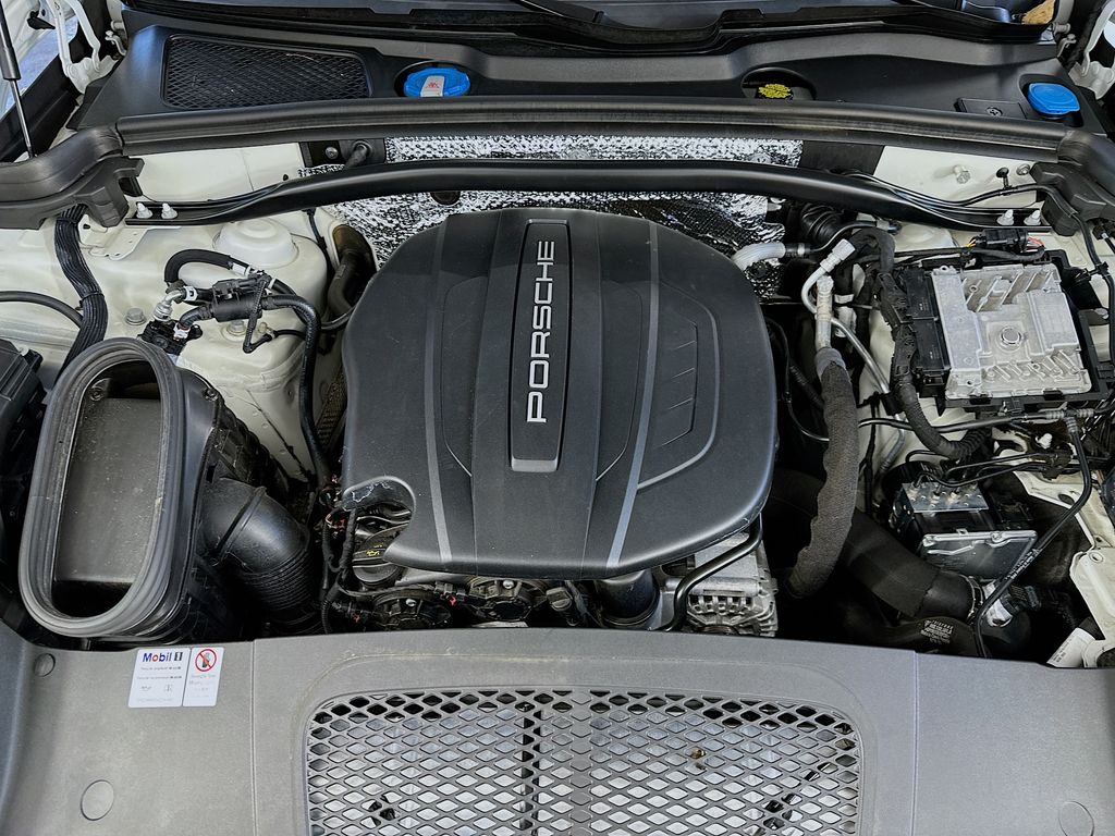 PorscheMacan32