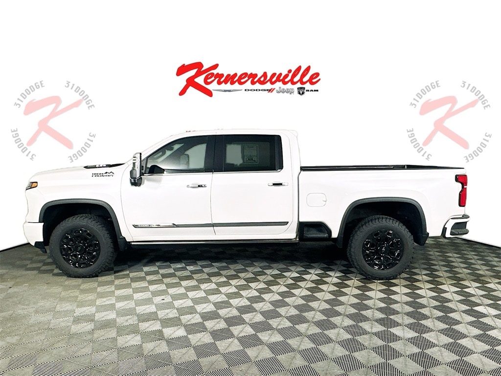 Used 2024 Chevrolet Silverado 3500HD High Country Truck Crew Cab