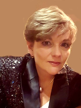 Staff member Mary Badgett from 1a74204f2d42