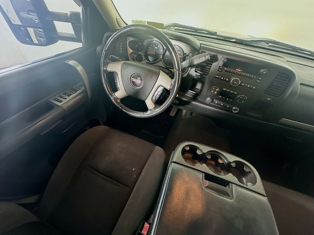 GMCSierra 2500HD9