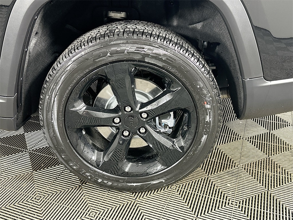 JeepGrand Cherokee L17