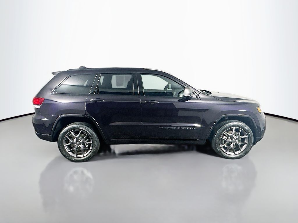 JeepGrand Cherokee8