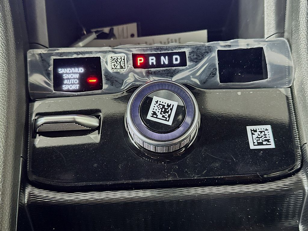 JeepGrand Cherokee L12