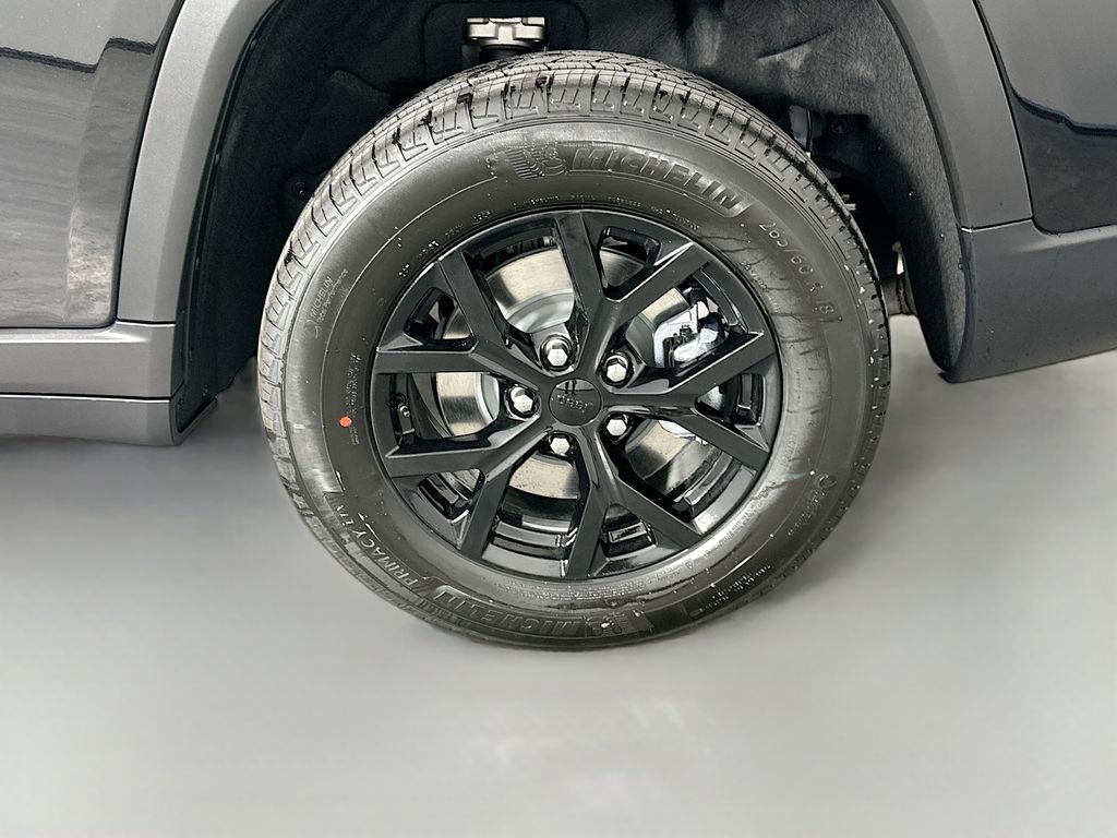 JeepGrand Cherokee L17