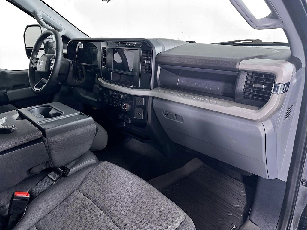 FordF-250SD31