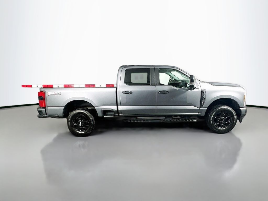 FordF-250SD8