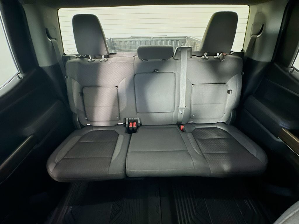ChevroletSilverado 1500 LTD13