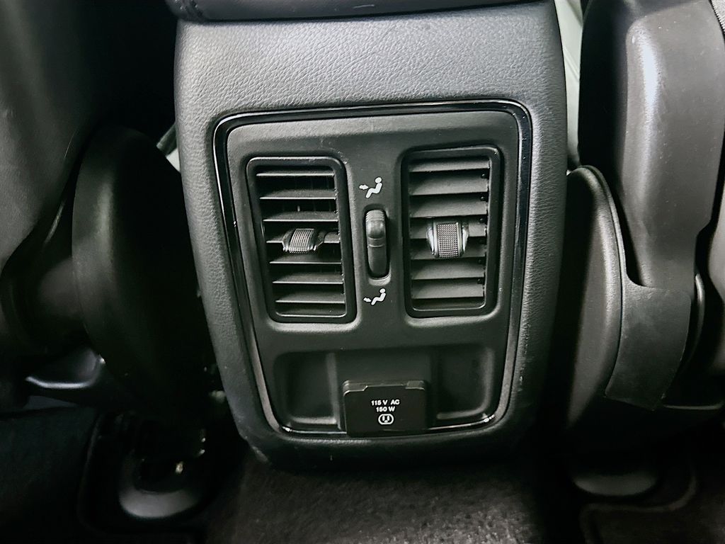 JeepGrand Cherokee21