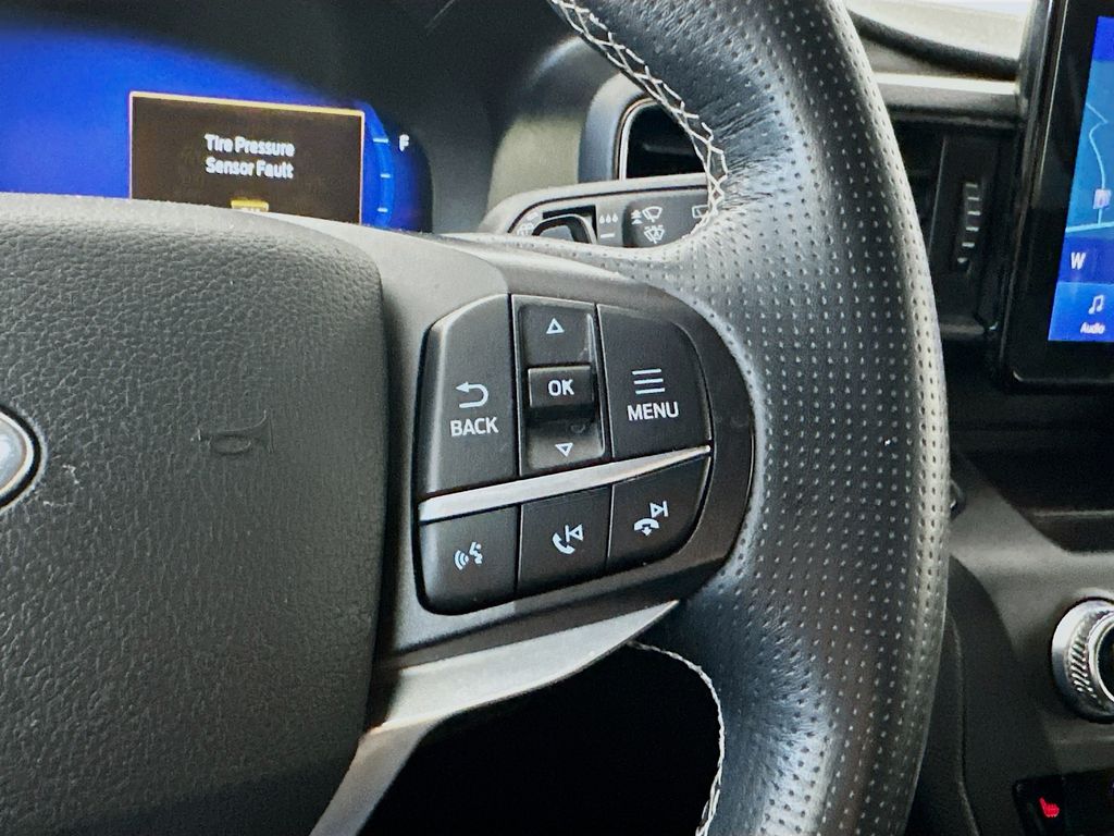 FordExplorer26