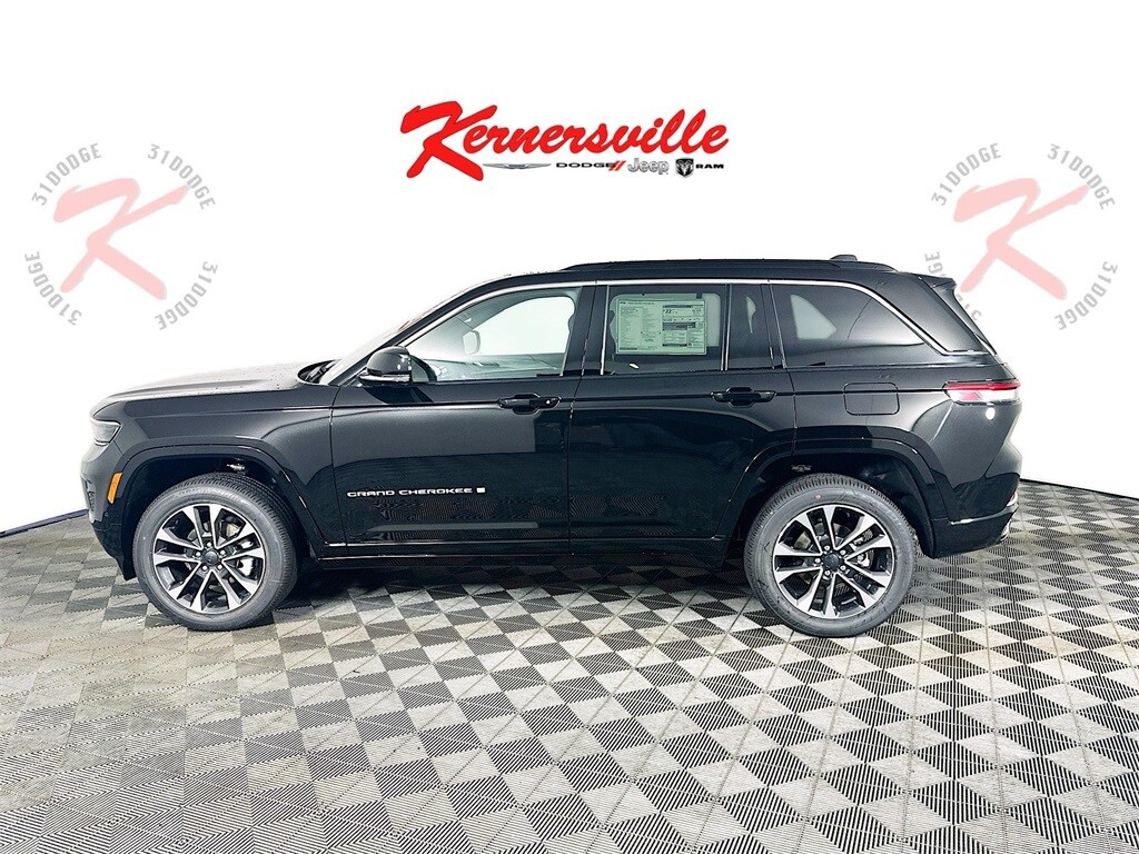 2025 Jeep Grand Cherokee Overland photo 4