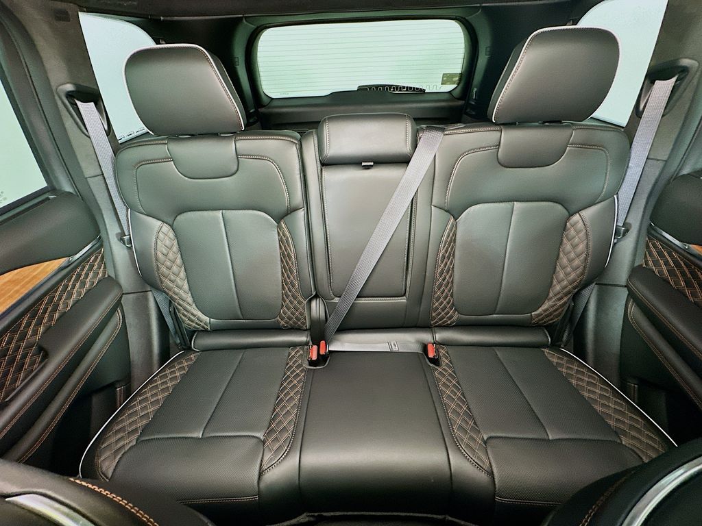 JeepGrand Cherokee10