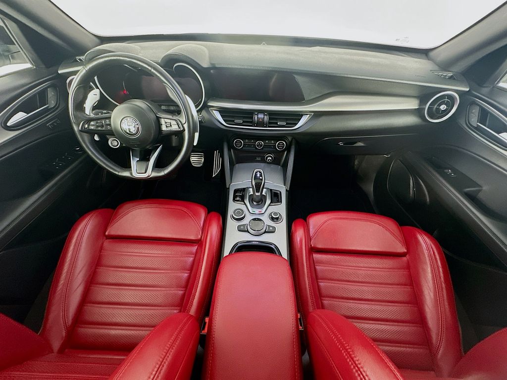 Alfa RomeoStelvio10