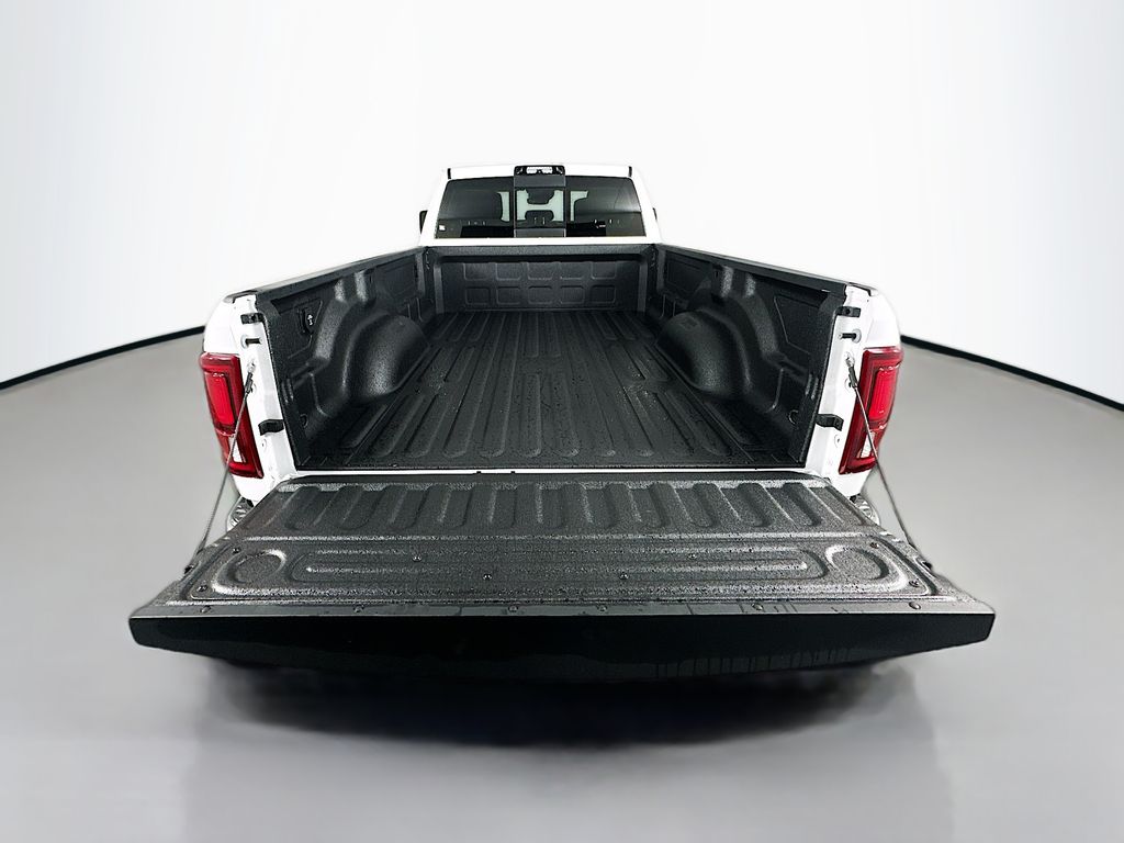 2025 RAM 3500 Limited - Photo 16