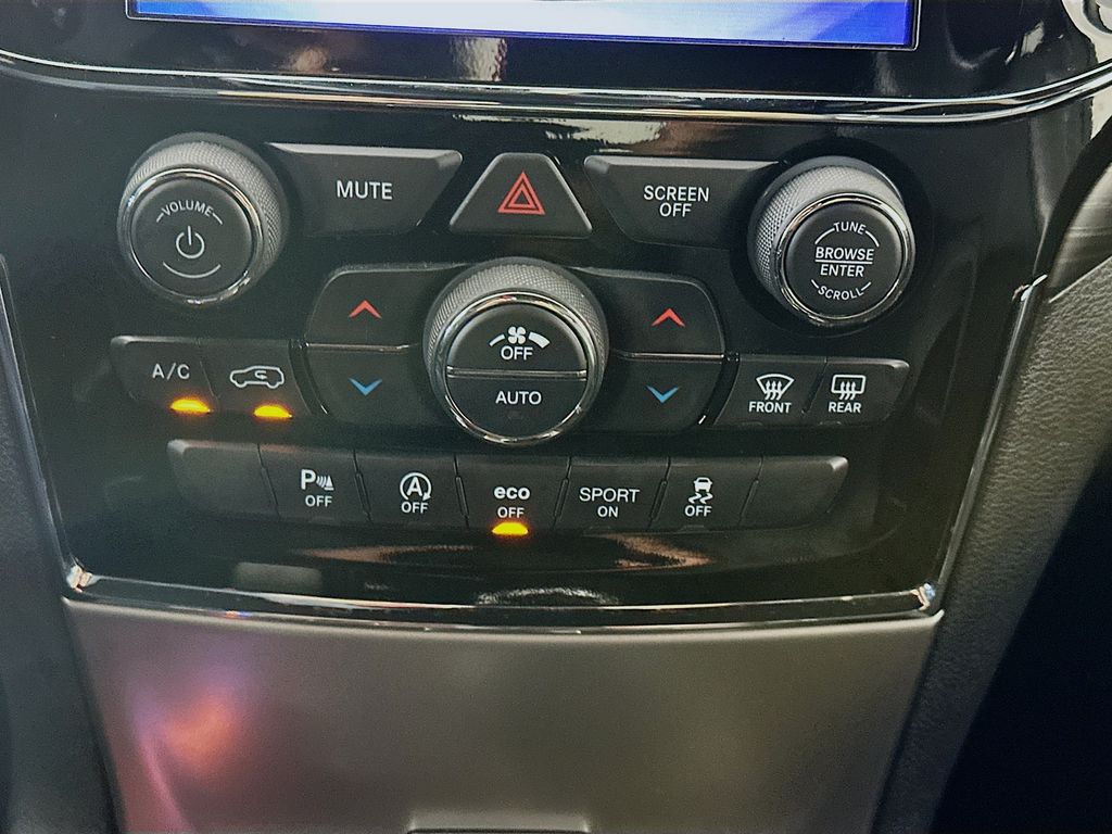 JeepGrand Cherokee18