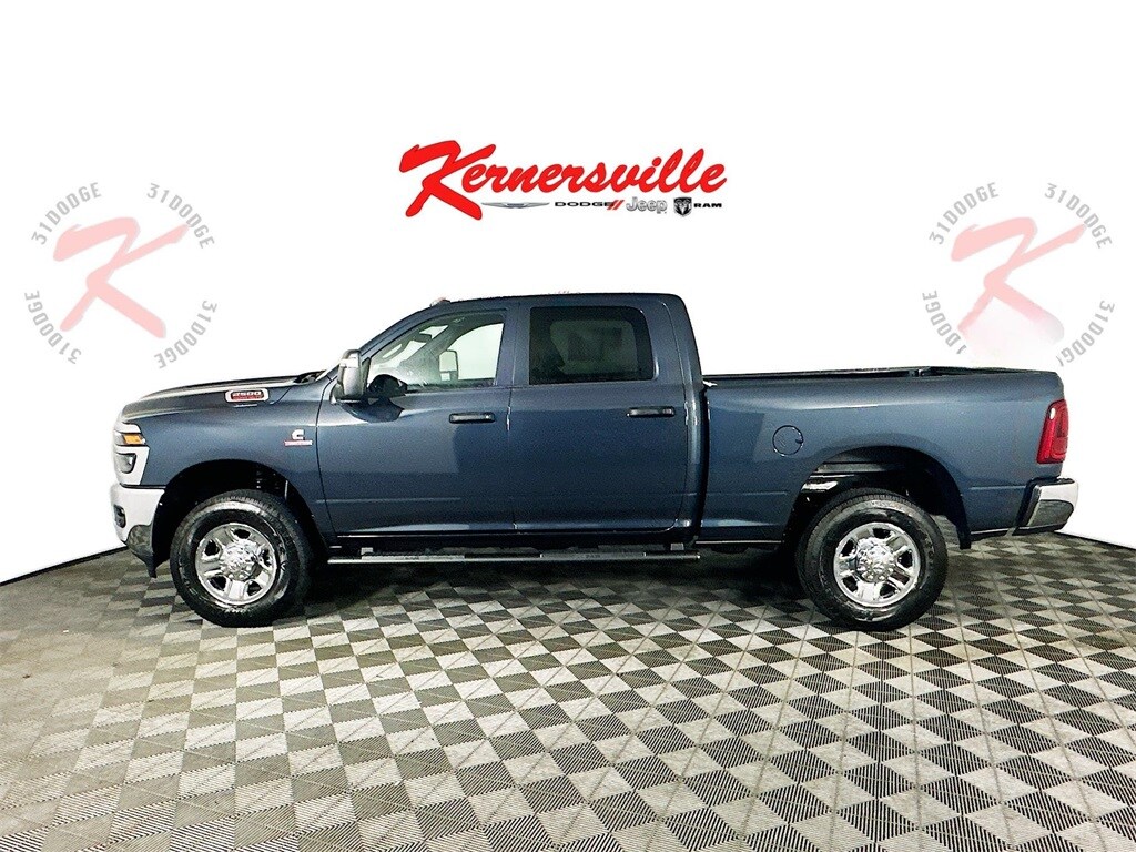2025 Ram 2500 Tradesman photo 4