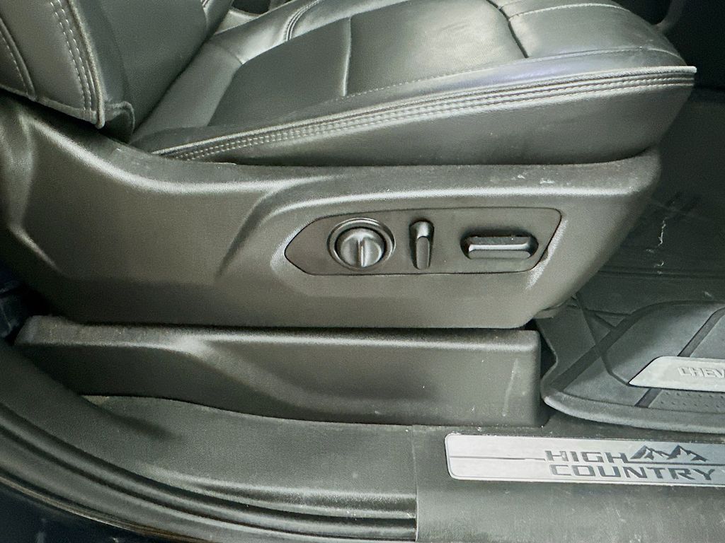 ChevroletSilverado 150024