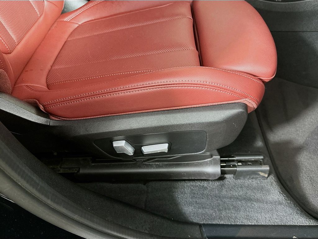 BMWX324