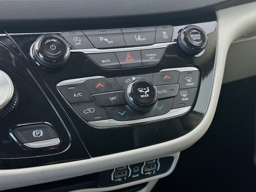 ChryslerPacifica18