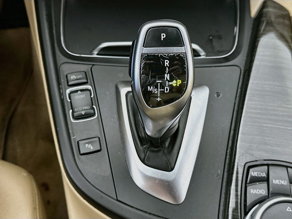 BMW3 Series16