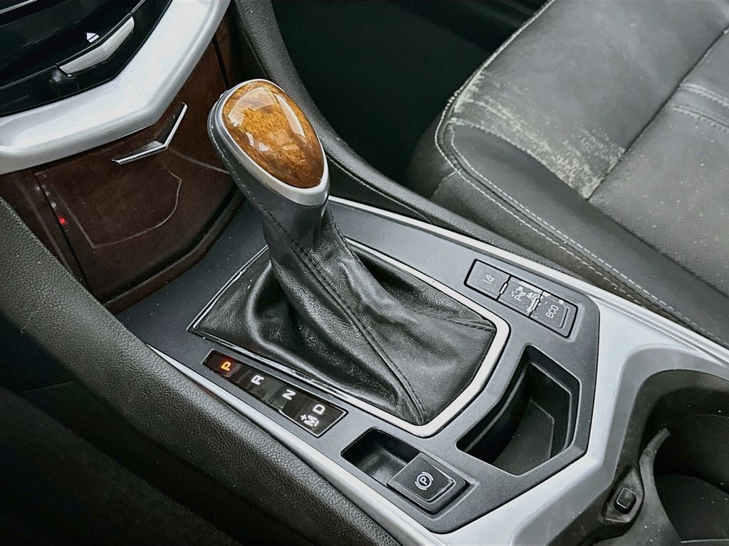 CadillacSRX16