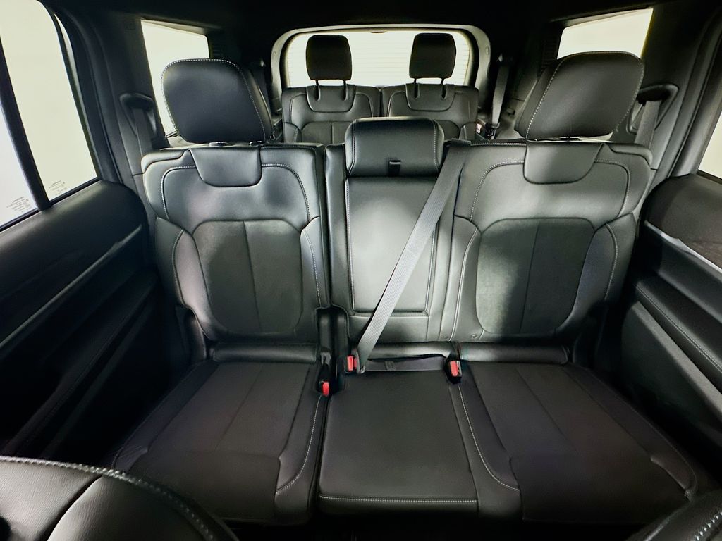 JeepGrand Cherokee L10