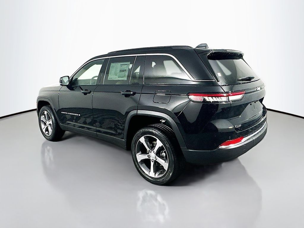 JeepGrand Cherokee5