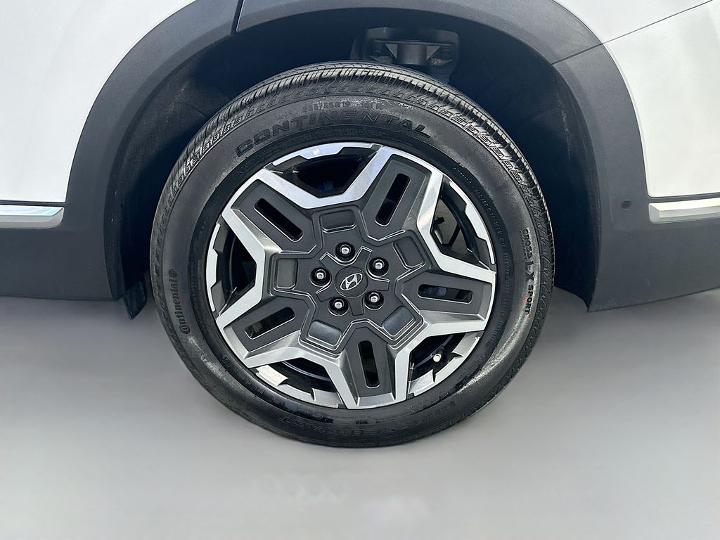 HyundaiSanta Fe33