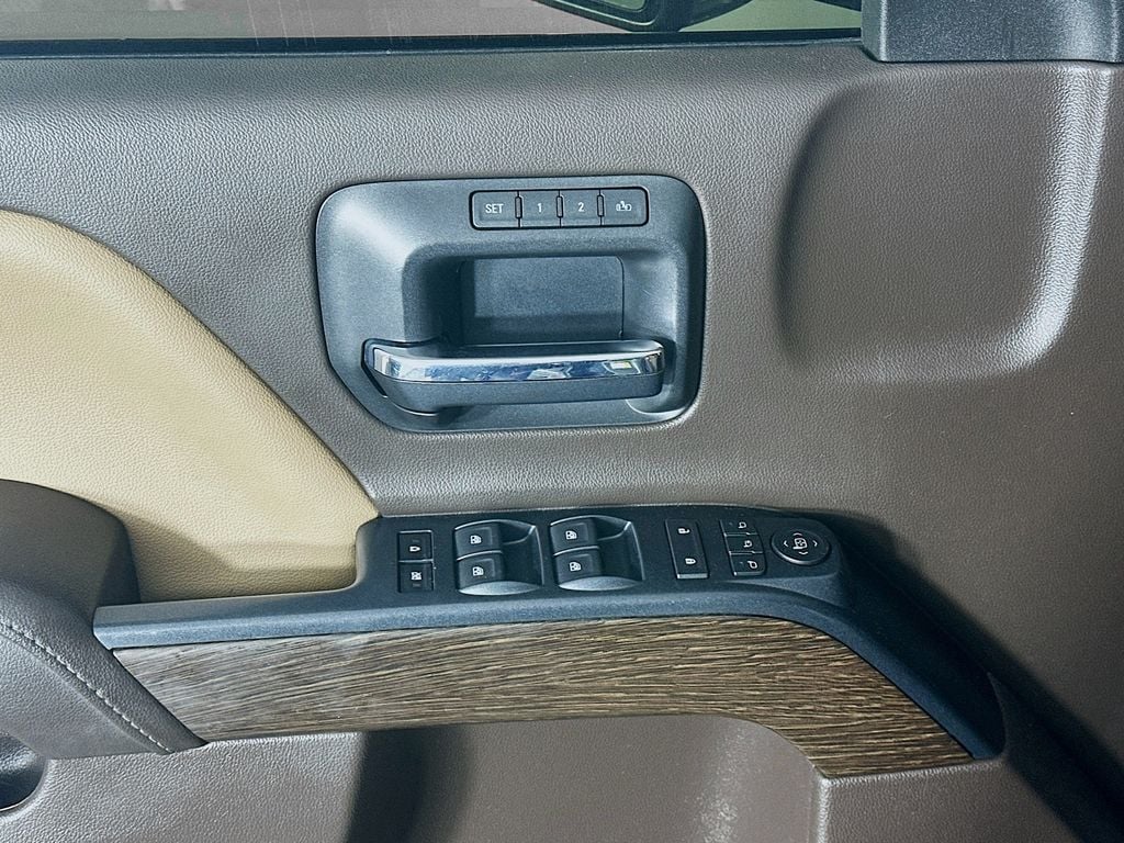 GMCSierra 2500HD25