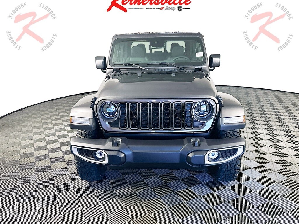 2025 Jeep Gladiator Sport photo 2