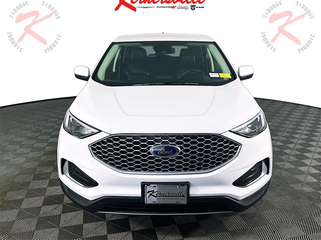 2024 Ford Edge SEL photo 2
