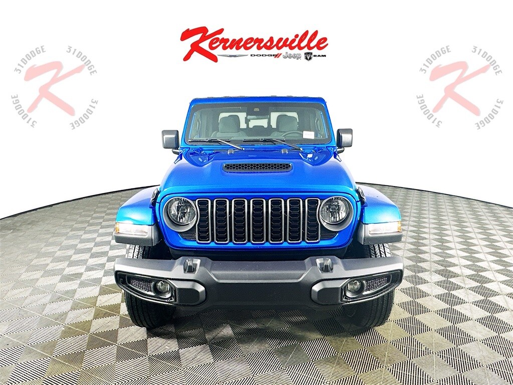 2025 Jeep Gladiator Sport S photo 2